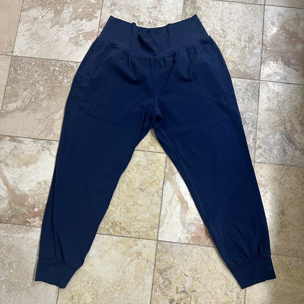 Athleta Salutation Jogger in Navy